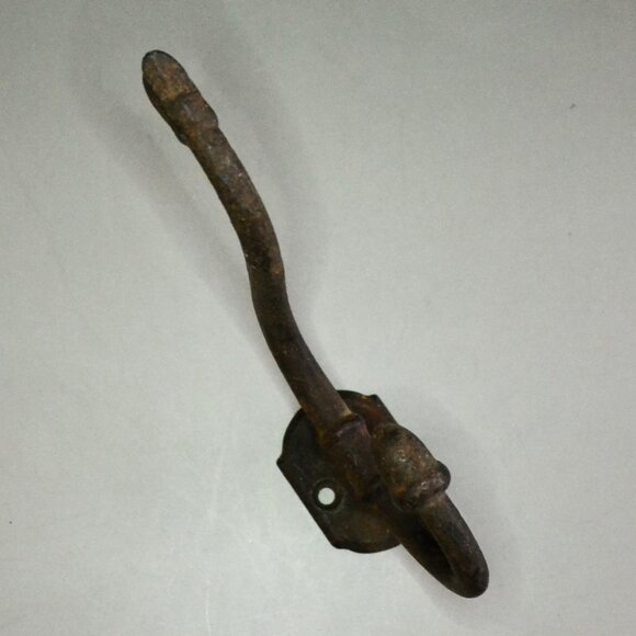 Antique Double Hook Iron Coat Hook Flower Acorn Ends Home Decor - Picture 5 of 5